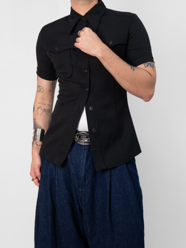 camisa basic preta