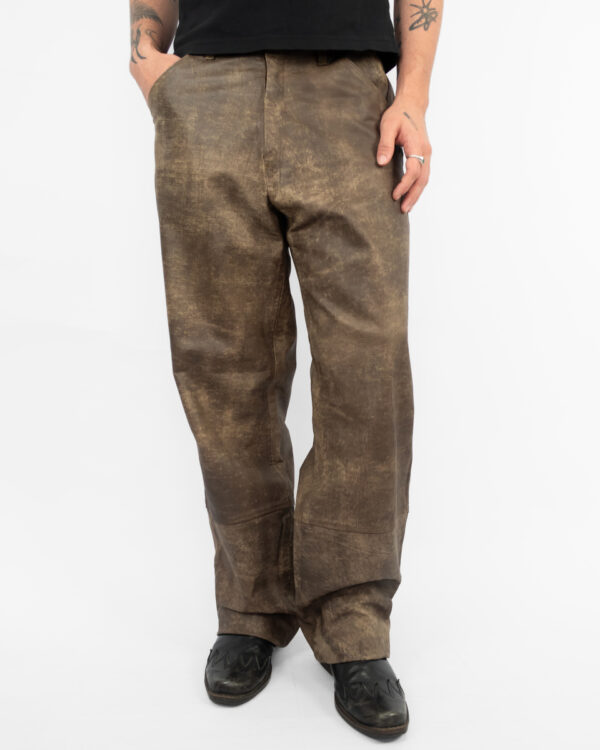 calça couro estonada