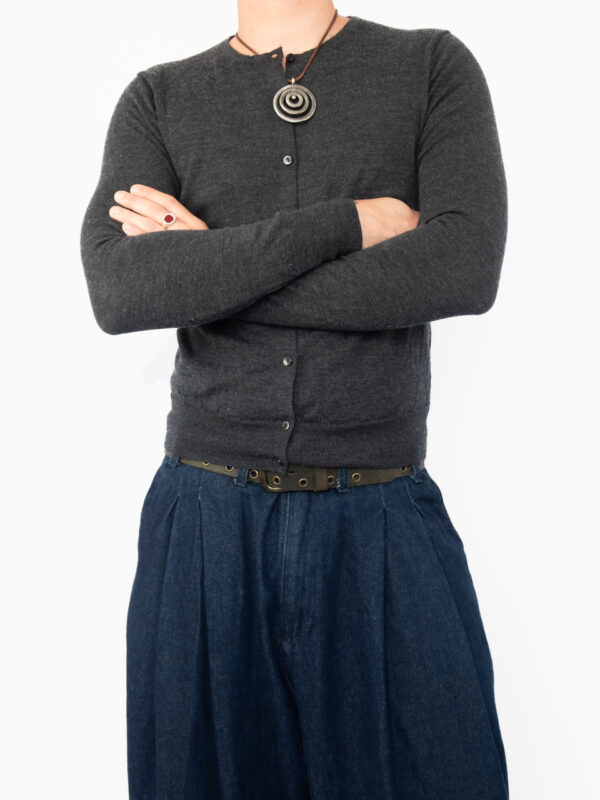cardigan uniqlo cinza