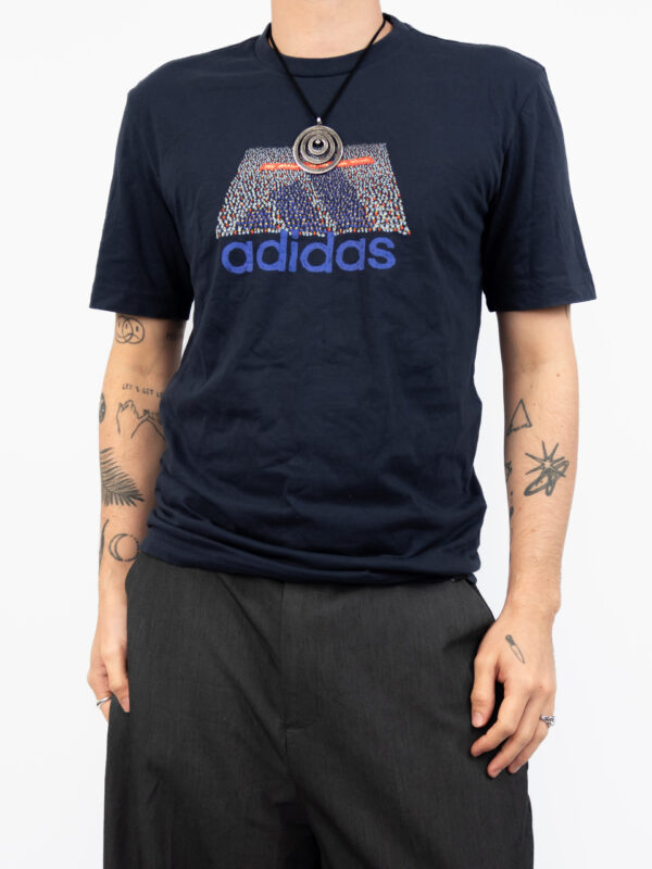camiseta adidas brand
