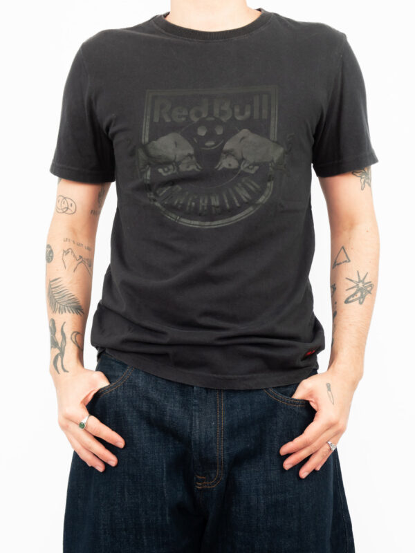camiseta red bull