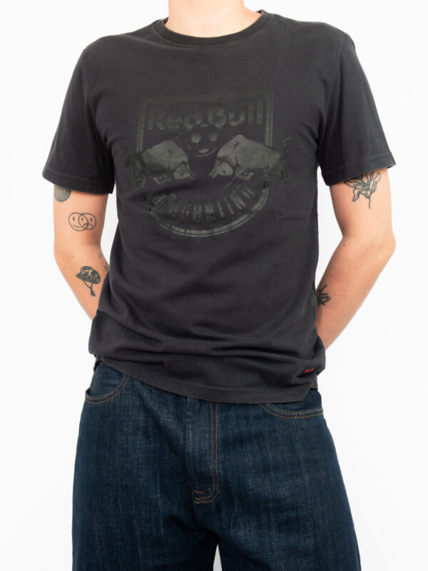 camiseta red bull