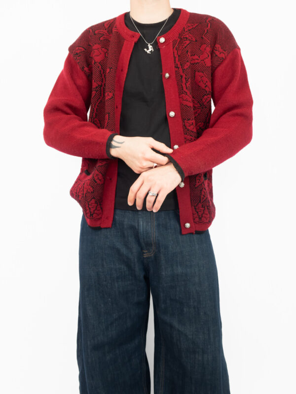 pullover red flower