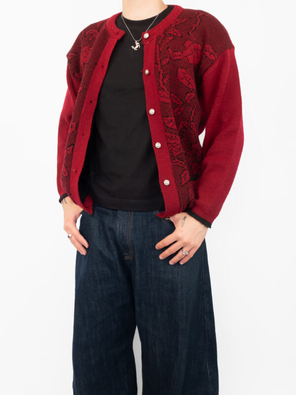 pullover red flower