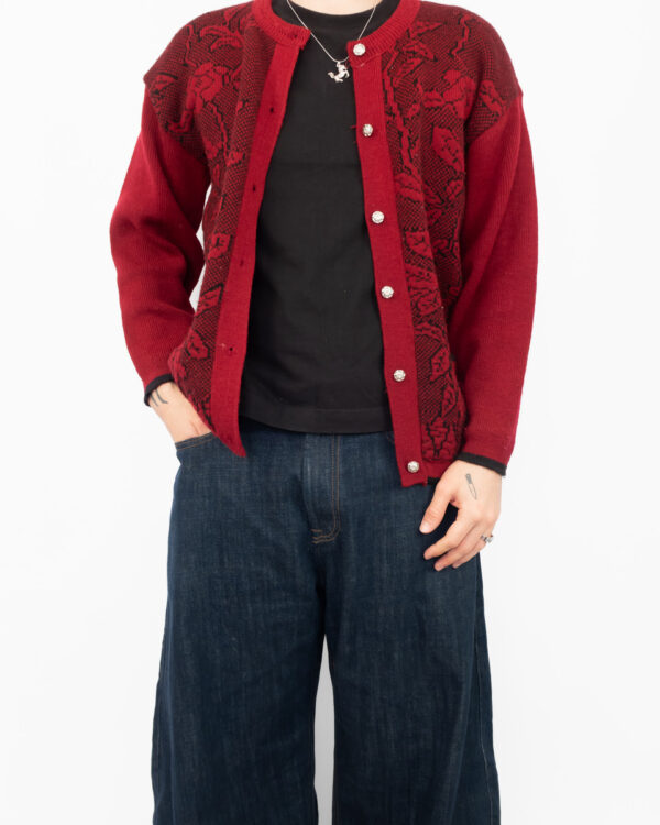 pullover red flower