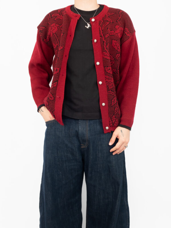 pullover red flower