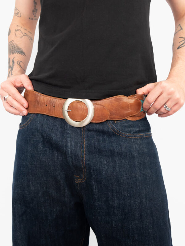 cinto brown and blue